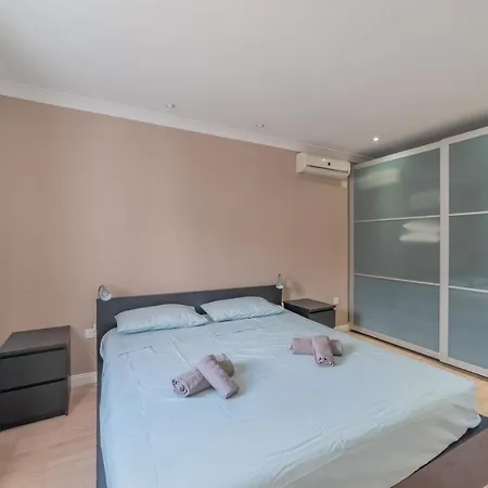 Apartament Amazing Marina Seafront, Stylish 3br *